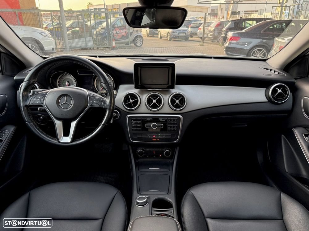 Mercedes-Benz GLA 200 CDI Urban Aut. - 24