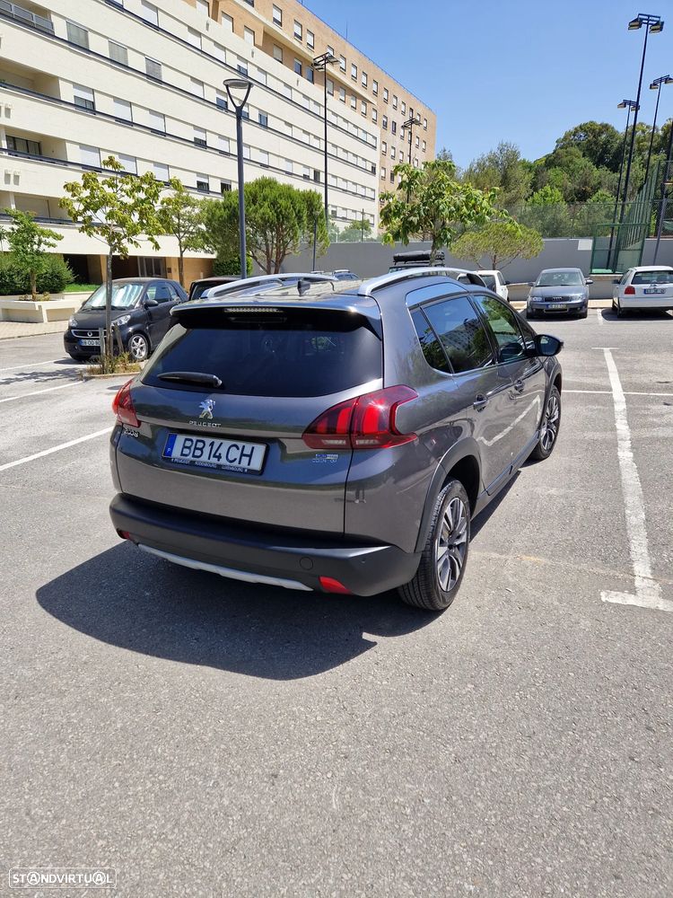 Peugeot 2008 PureTech 110 GPF Stop&Start EAT6 Allure - 5