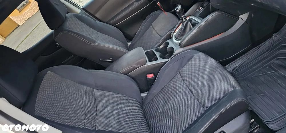 Nissan Qashqai 1.2 DIG-T N-Vision - 10