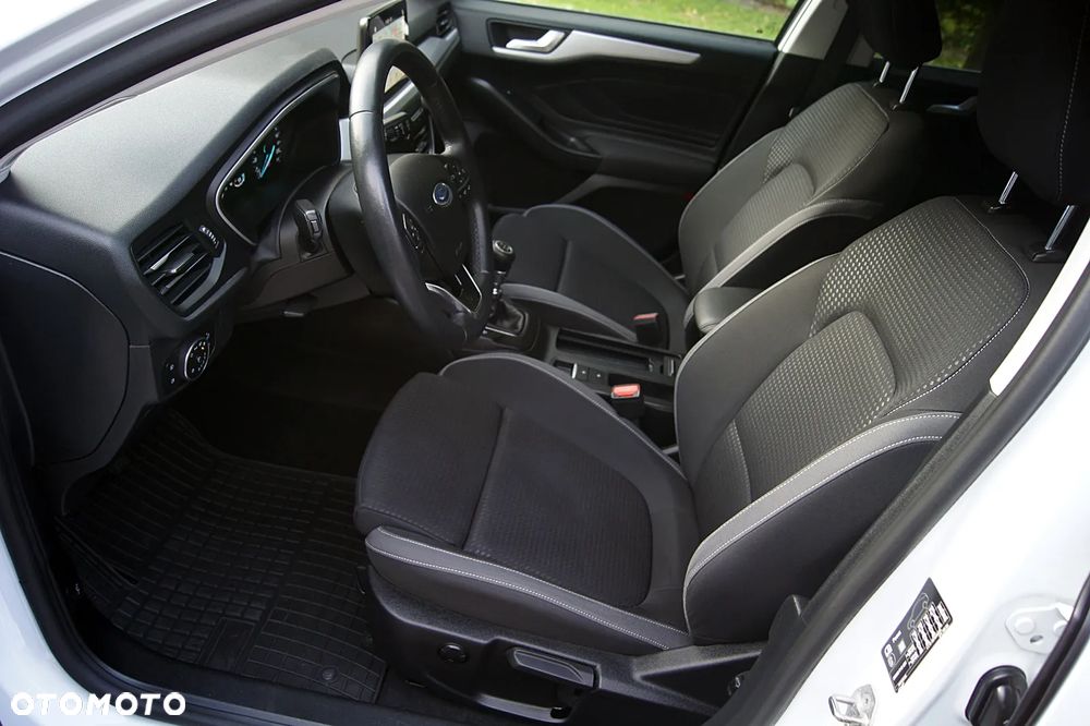 Ford Focus Turnier 1.5 EcoBlue Start-Stopp-System COOL&CONNECT - 18