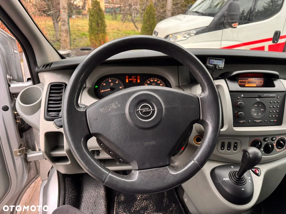 Opel VIVARO BRYGADÓWKA 6 MIEJSC KLIMATYZACJA - 12