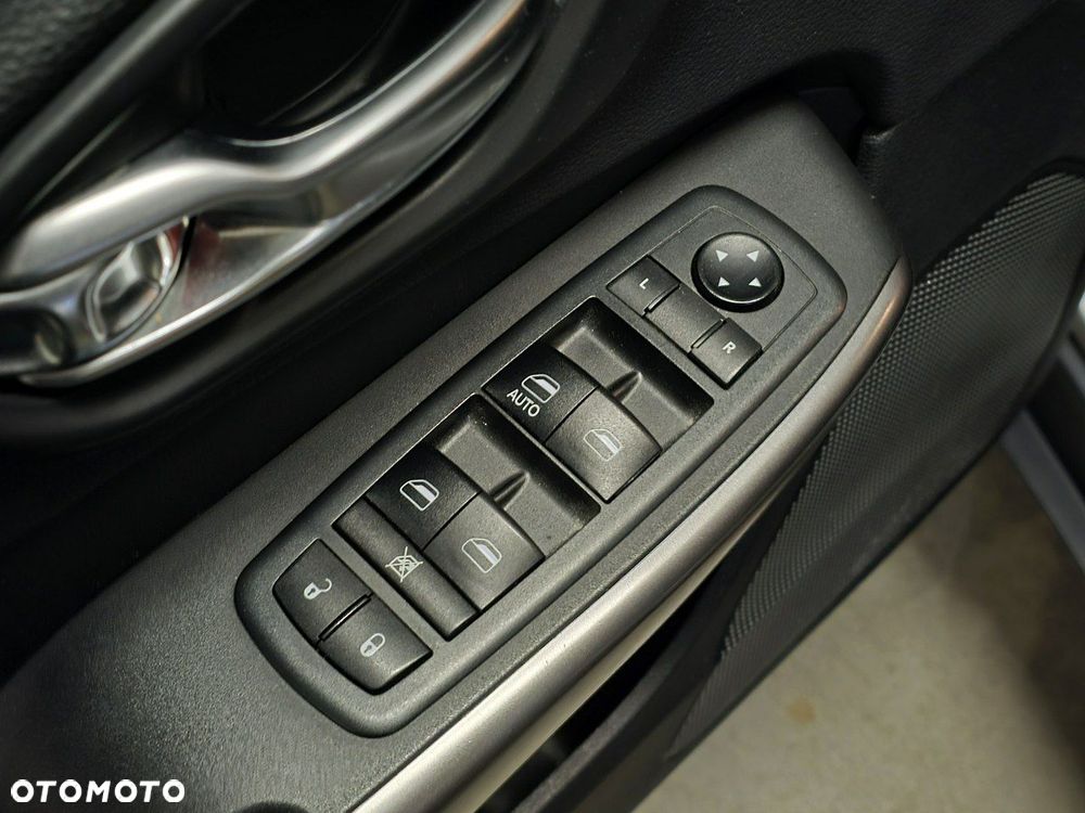 Jeep Cherokee - 12
