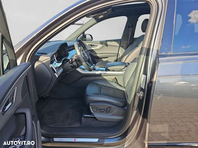 Audi Q7 - 8