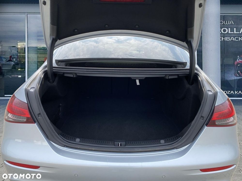 Mercedes-Benz Klasa E - 17