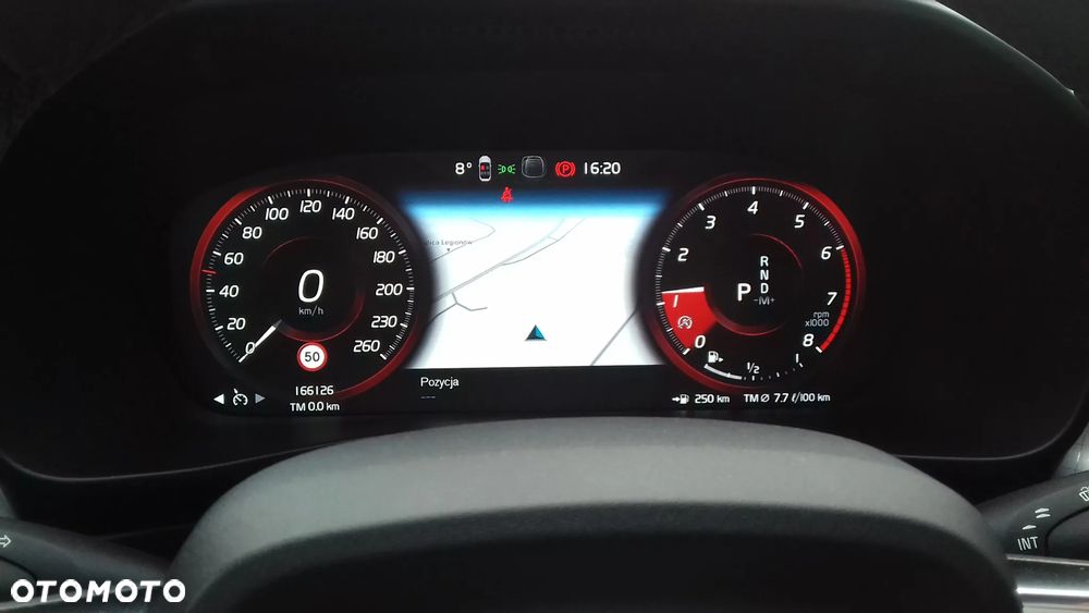 Volvo XC 40 - 18