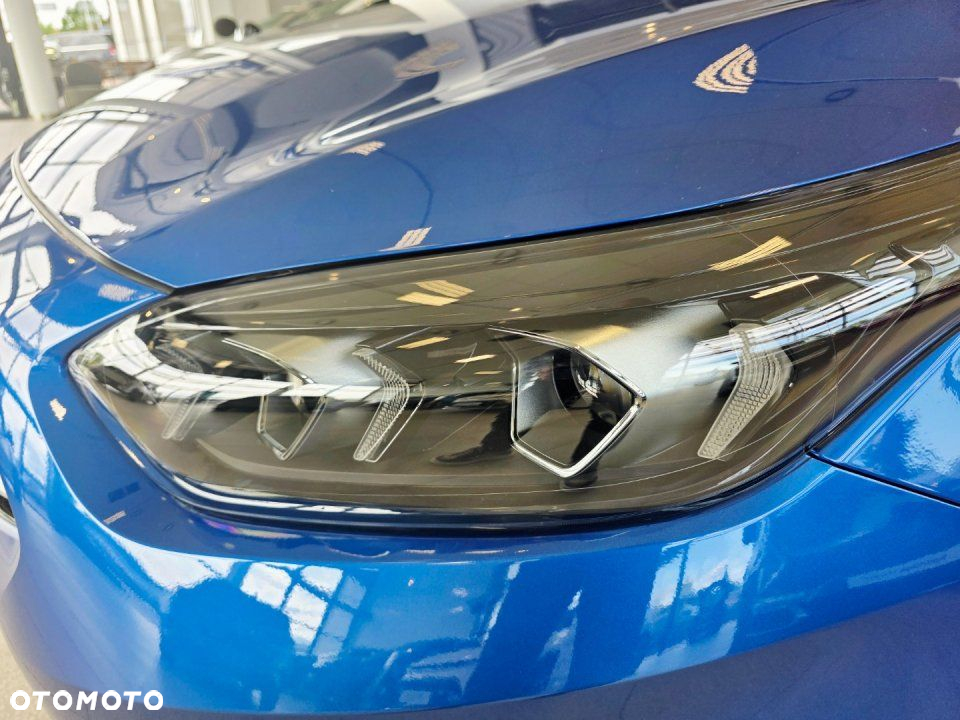 Kia Ceed - 10