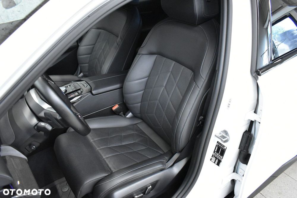 BMW Seria 5 520d mHEV M Sport - 10