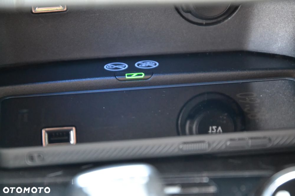 Peugeot 3008 BlueHDi 130 Stop & Start EAT8 Allure - 13