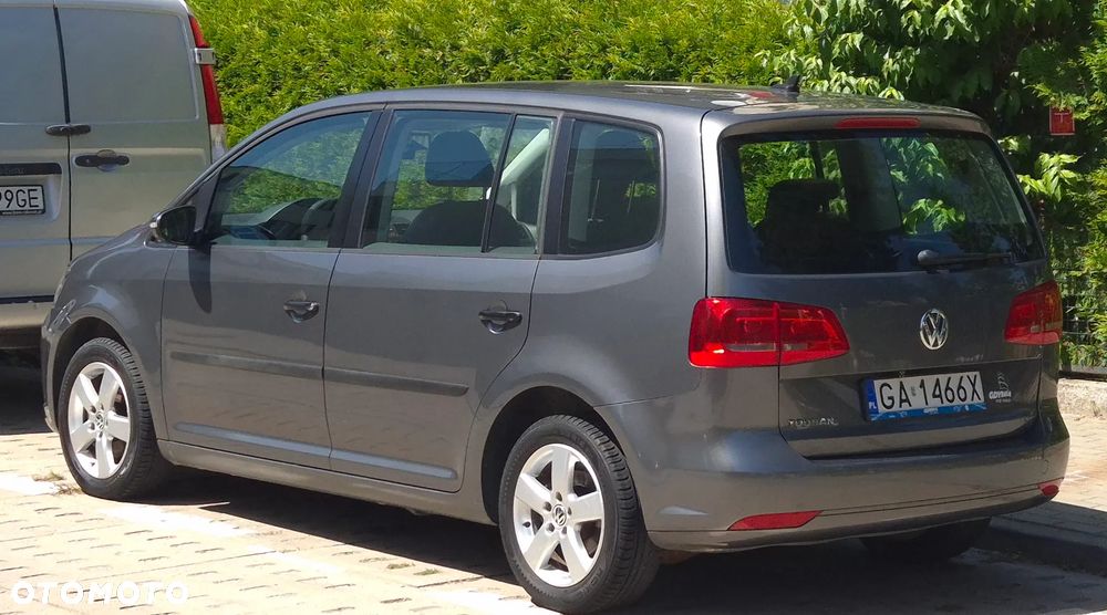 Volkswagen Touran 1.6 TDI DPF Trendline DSG - 3