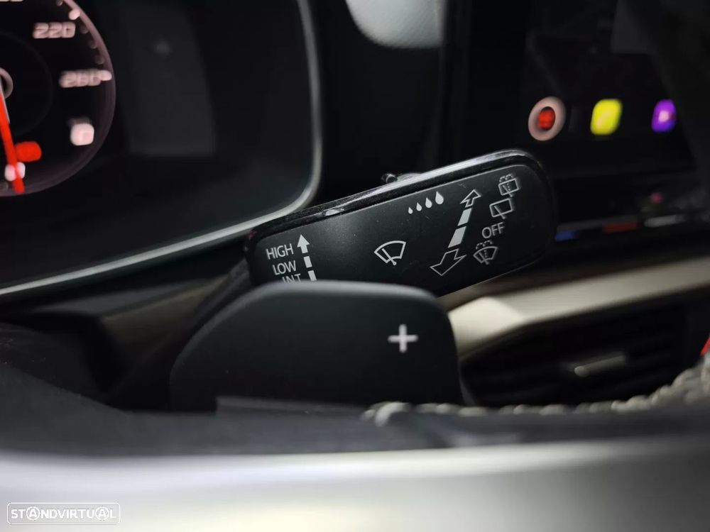SEAT Leon 1.5 eTSI ACT OPF DSG Xcellence - 27