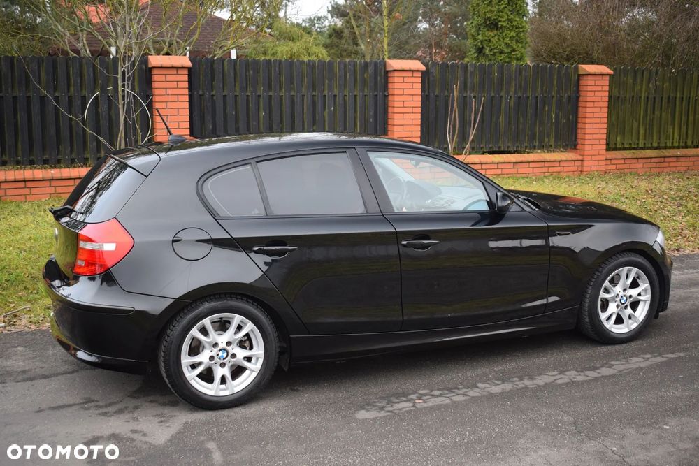 BMW Seria 1 118i - 13