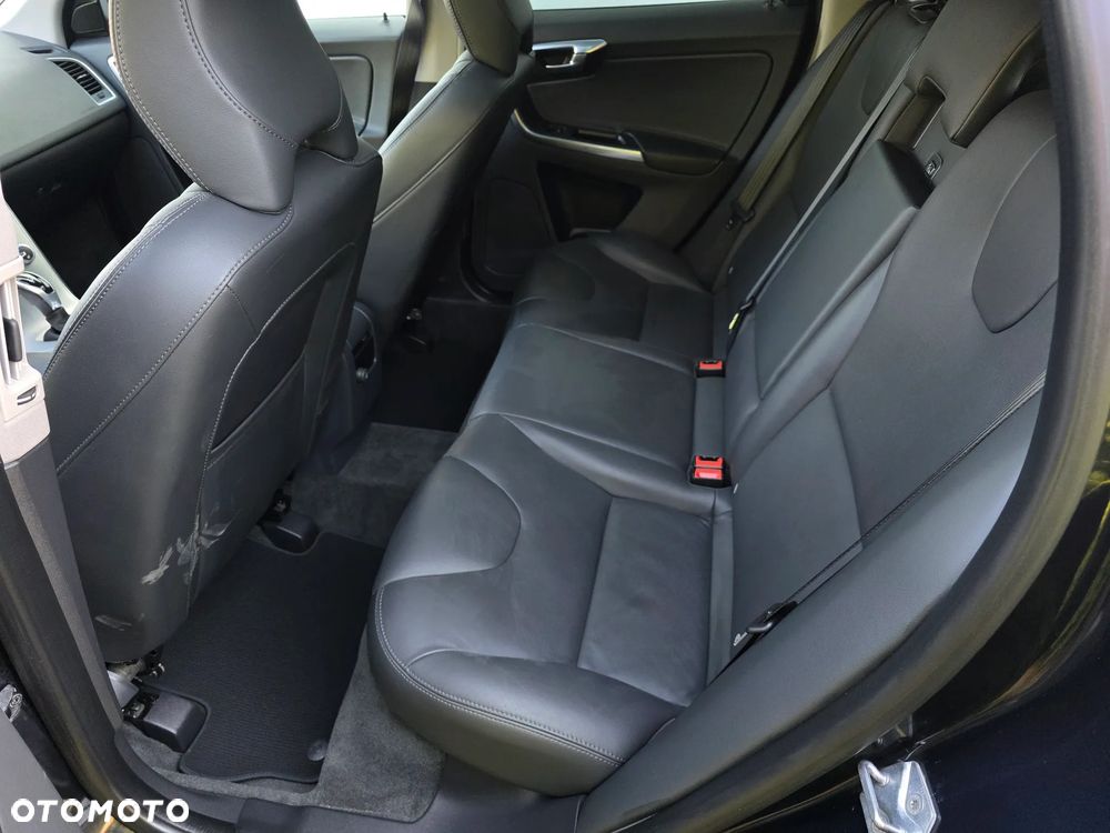 Volvo XC 60 D4 Geartronic Summum - 20