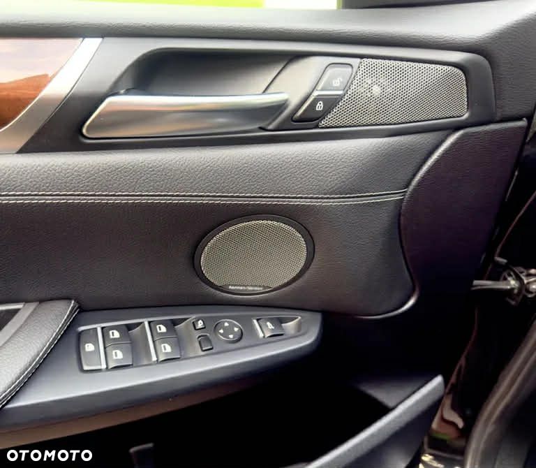 BMW X4 xDrive35i Advantage - 4