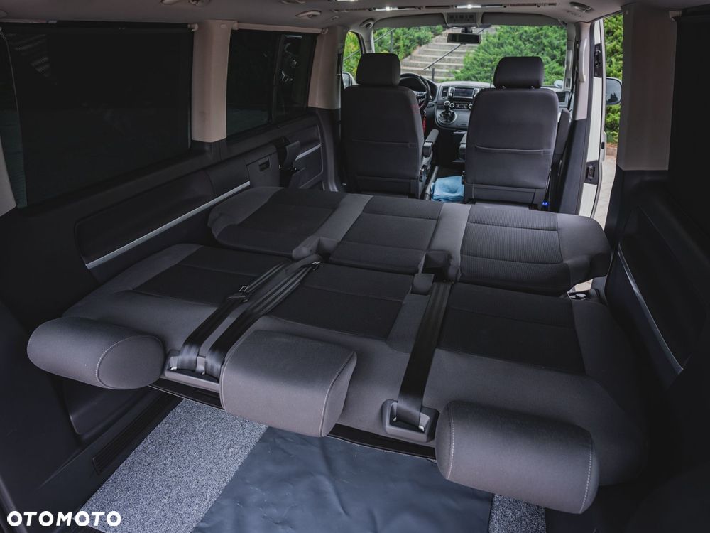 Volkswagen Multivan - 19