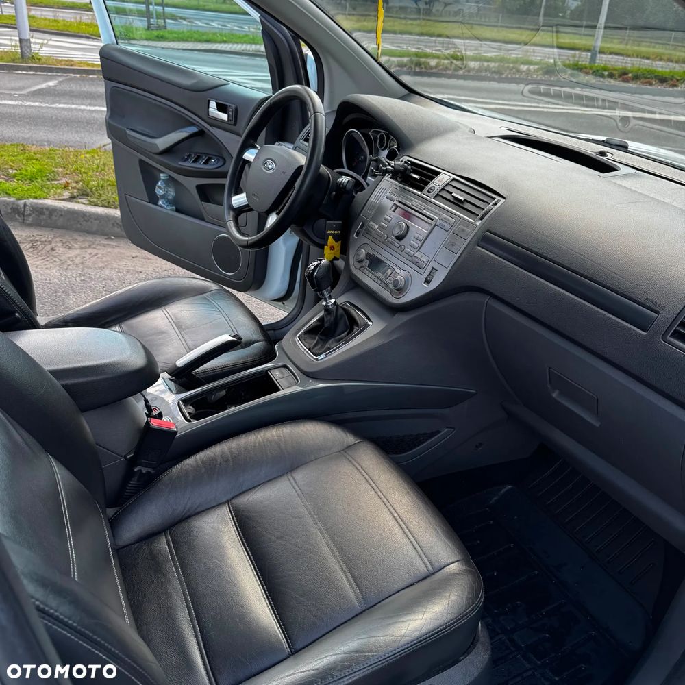 Ford Kuga 2.0 TDCi Titanium - 8