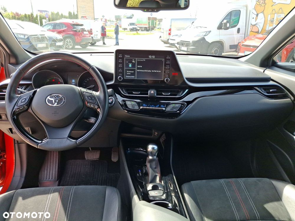 Toyota C-HR - 11