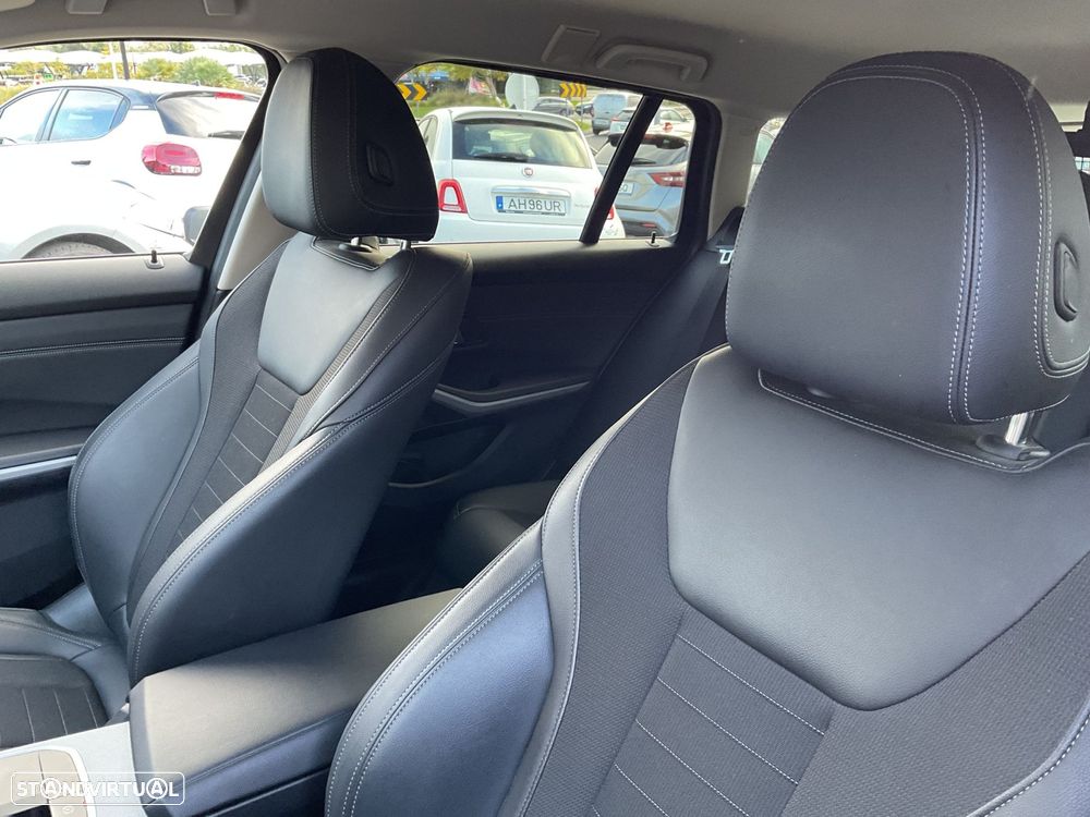 BMW 320 e Touring Line Sport Auto - 25