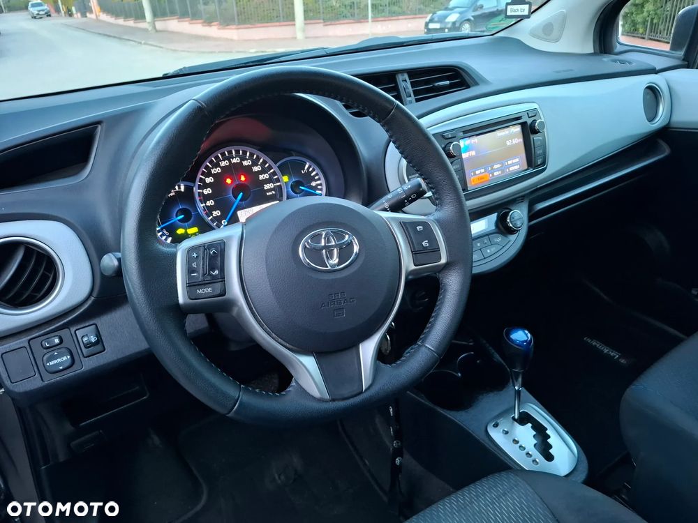Toyota Yaris 1.5 VVT-i Life - 9