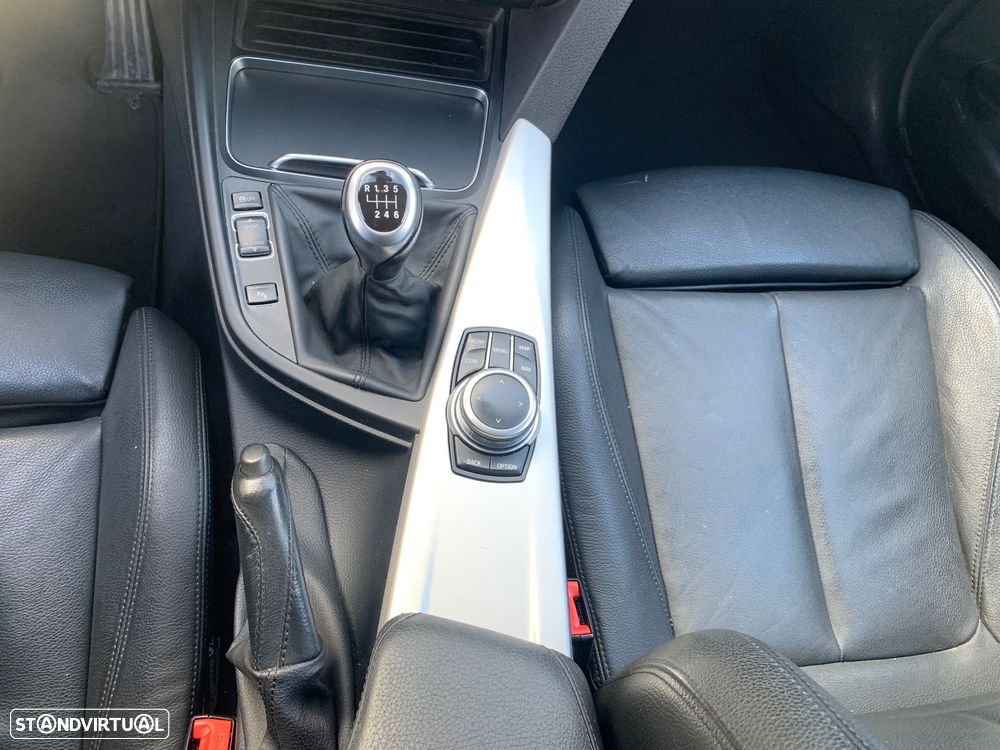 BMW 318 d Advantage - 16