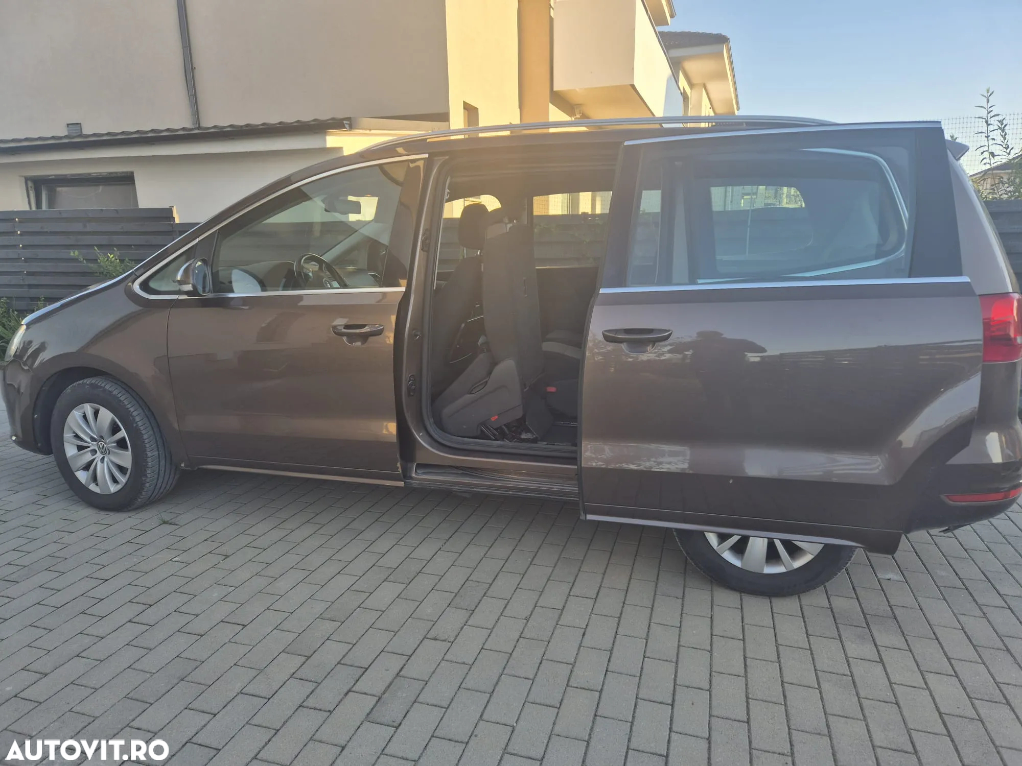 Volkswagen Sharan 2.0 TDI 4MOTION BlueMotion Technology Comfortline - 6