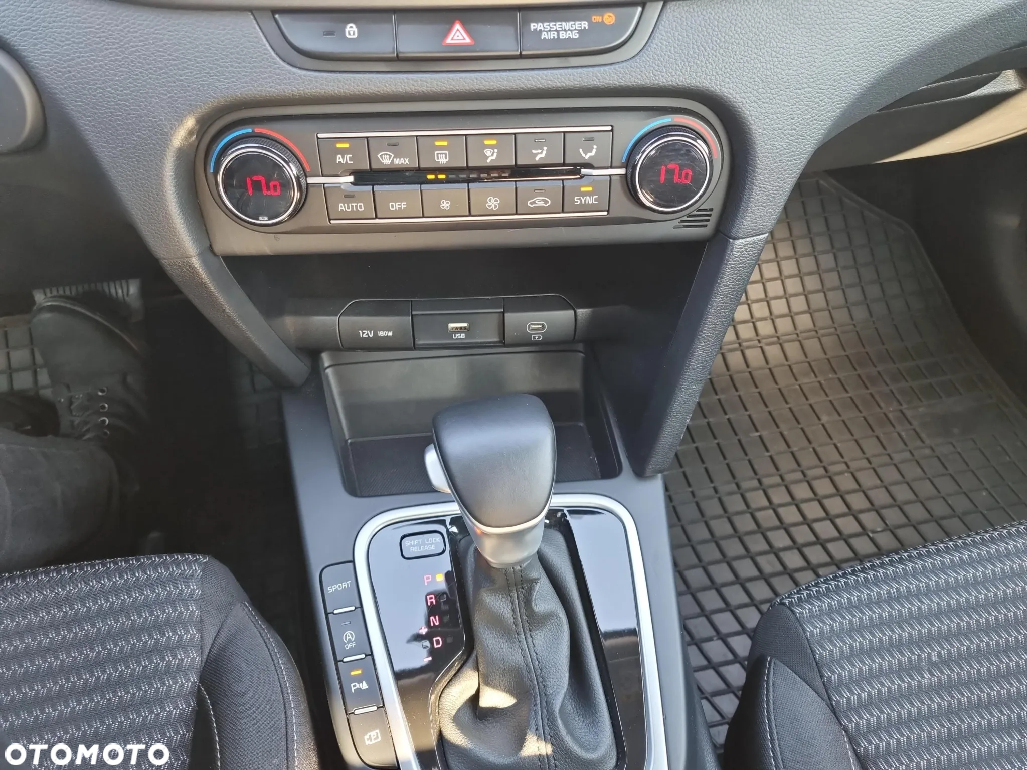 Kia Ceed 1.5 T-GDI M DCT - 27