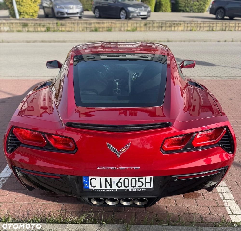 Chevrolet Corvette - 4