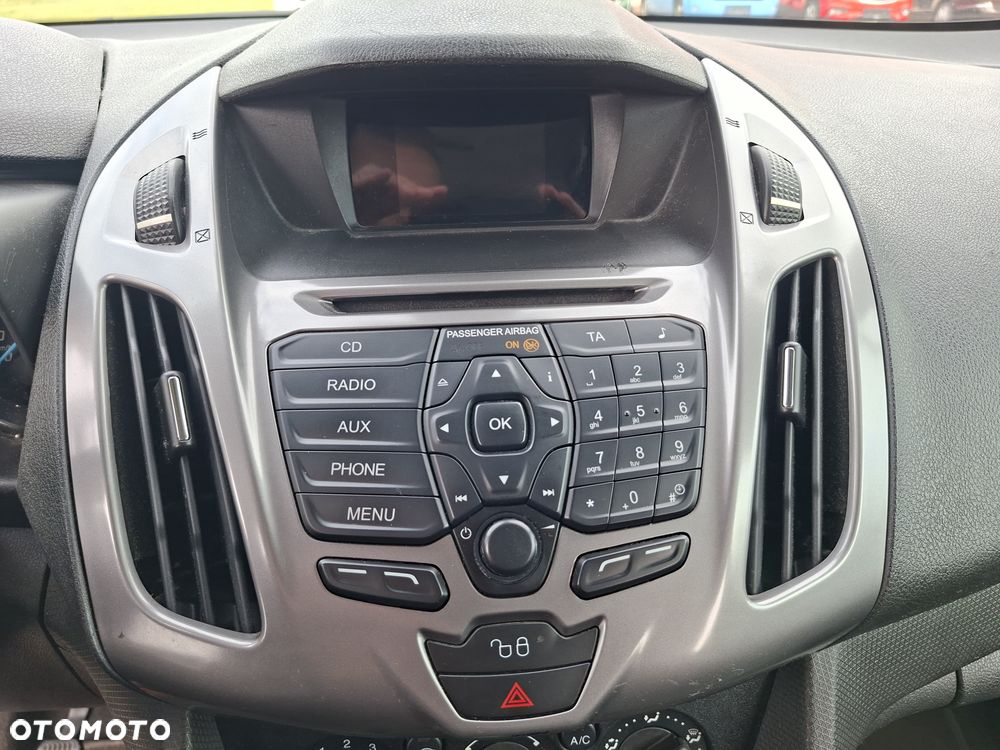 Ford Tourneo Connect Grand - 29