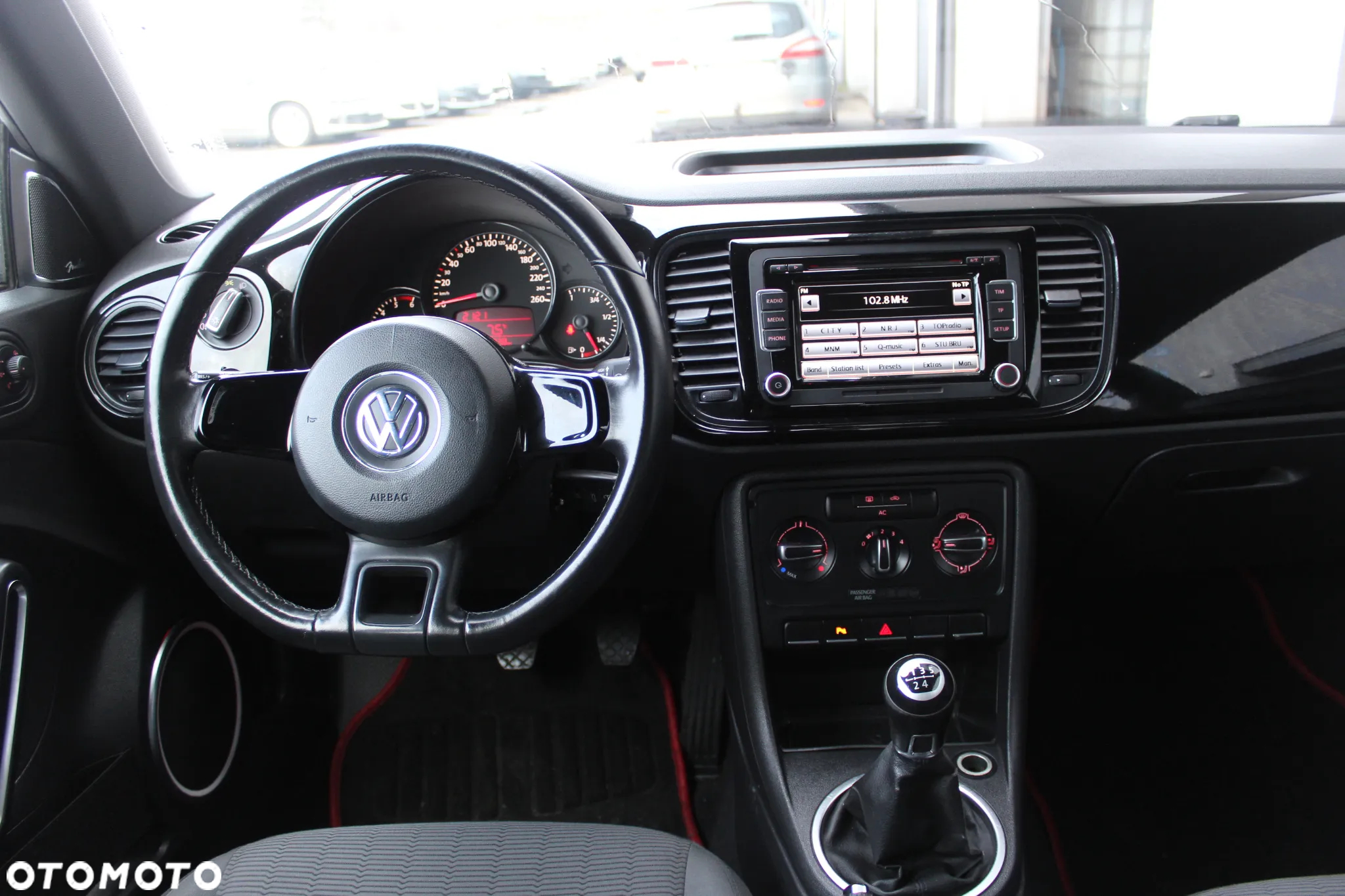 Volkswagen Beetle The 1.6 TDI DPF - 25