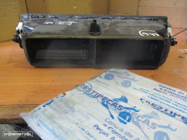 Grelha Friso 8E0820951H AUDI A4 2007 CENTRAL GRE VENTILALÇÃO  AUDI A4  8E FASE 1 2005 1.9TDI 130CV 4P PRETO - 2