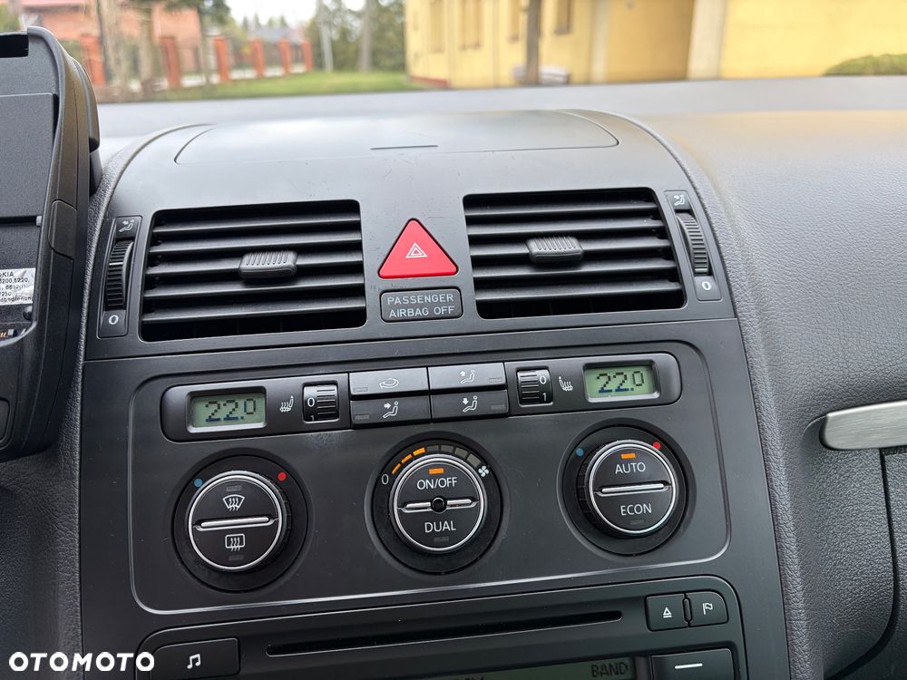 Volkswagen Touran 2.0 FSI Automatik Highline - 30