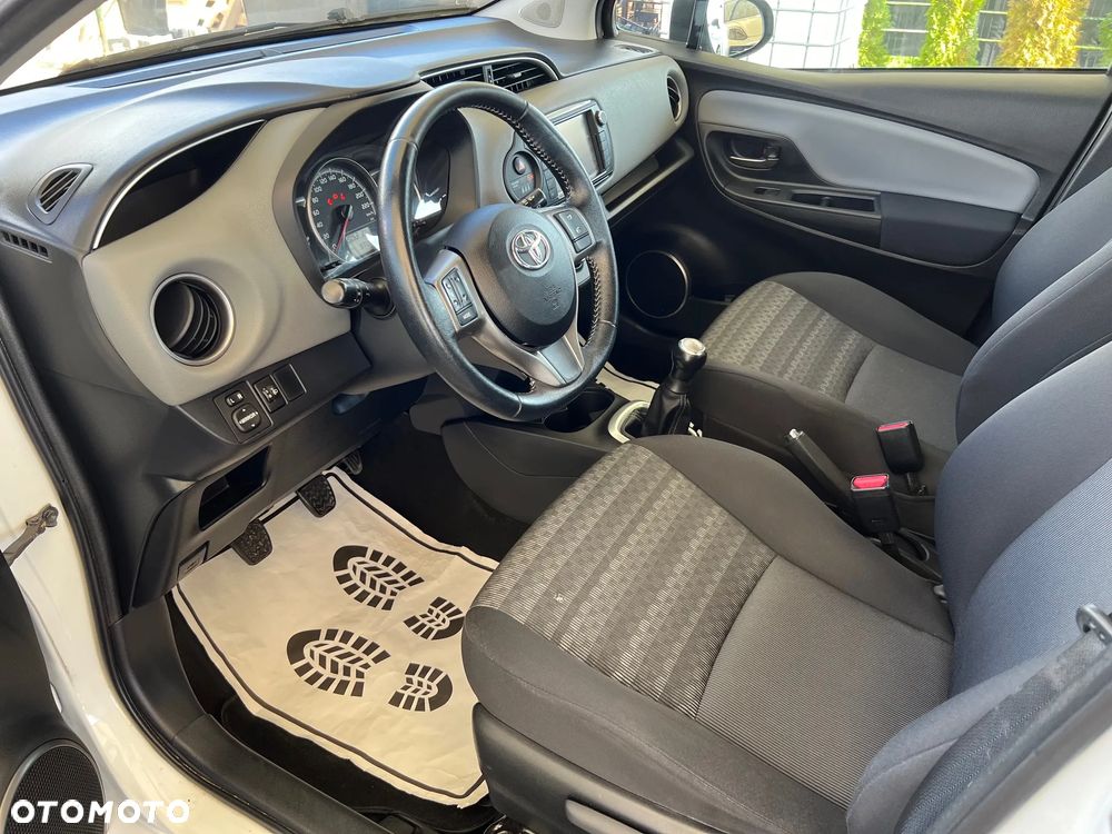 Toyota Yaris 1.0 Premium - 7