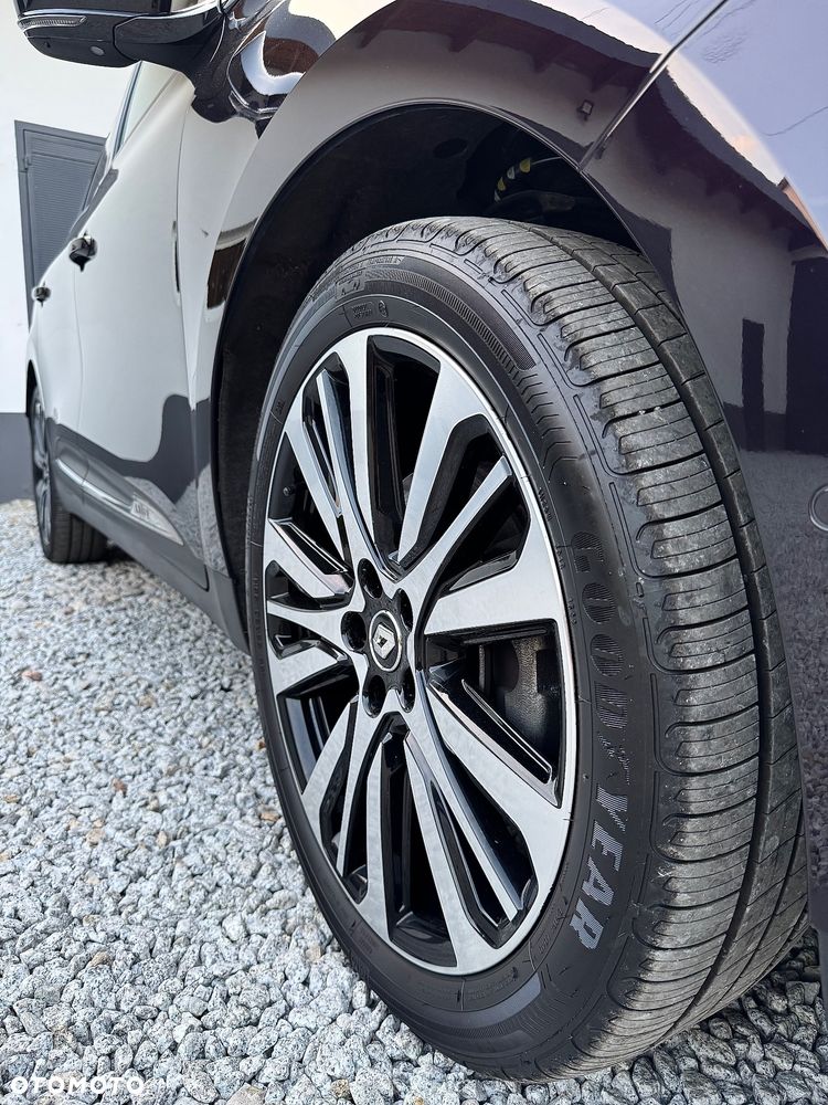 Renault Grand Scenic - 26