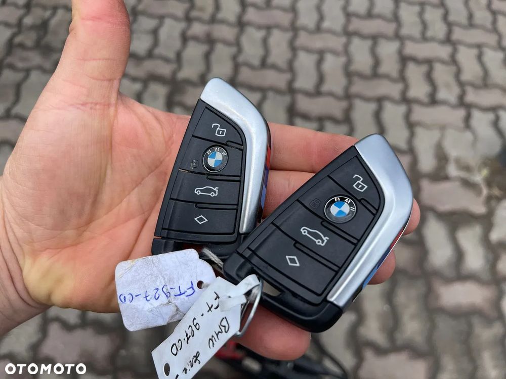 BMW Seria 3 330e M Sport sport - 40