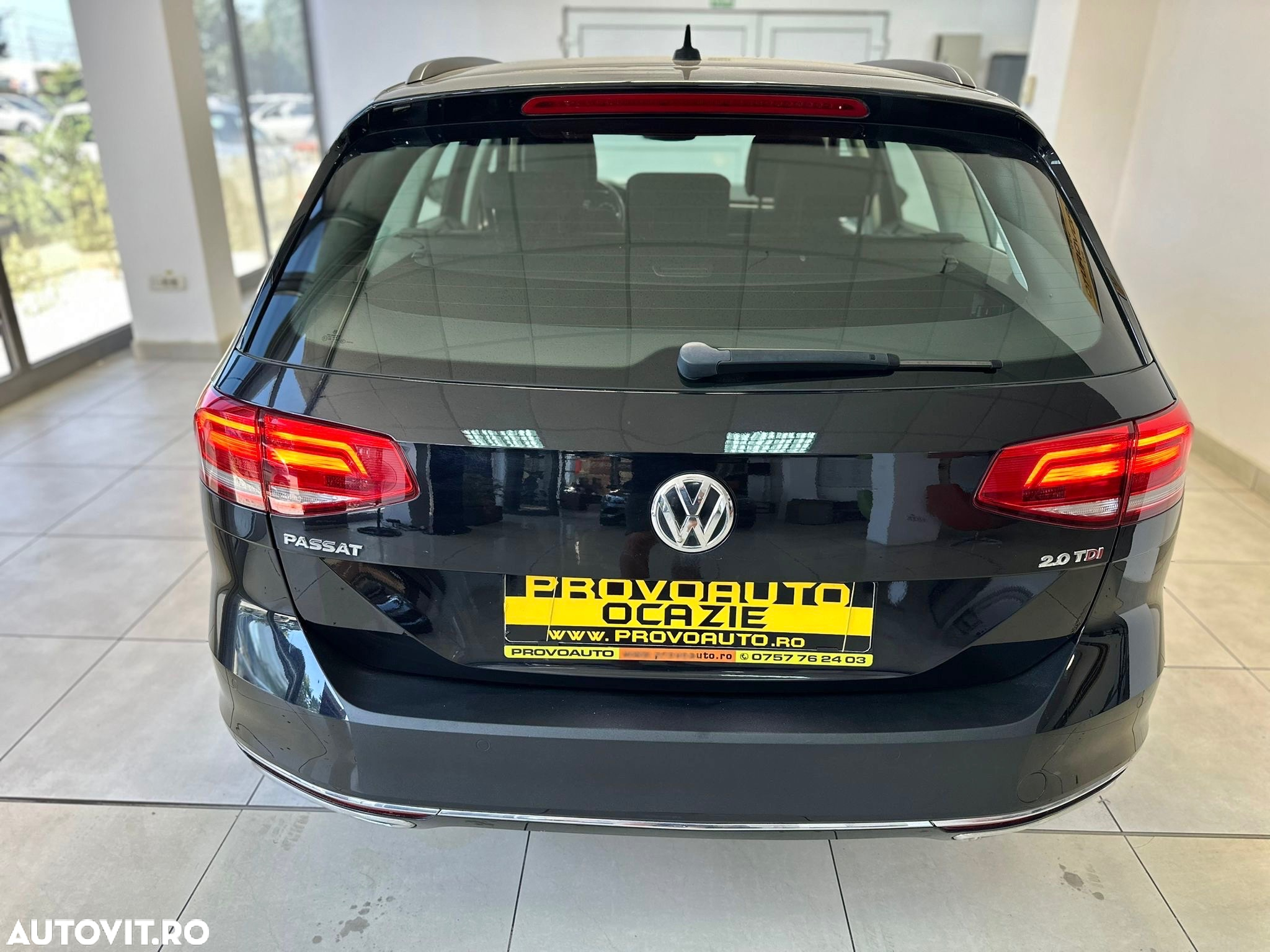 Volkswagen Passat Variant 2.0 TDI DSG Comfortline - 14