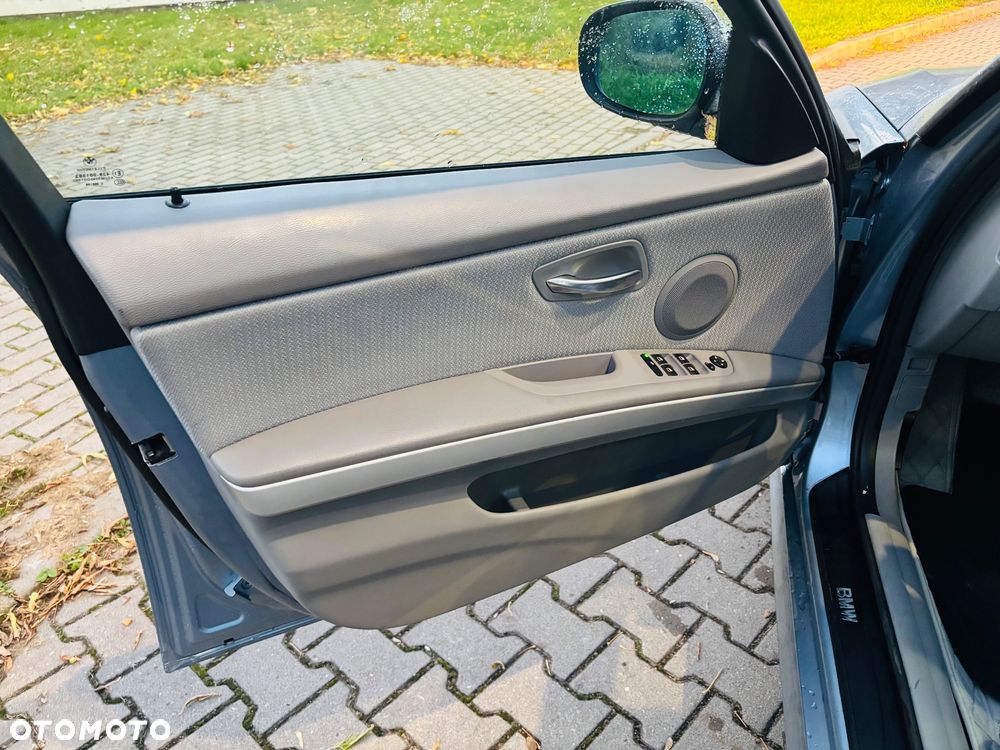 BMW Seria 3 - 19