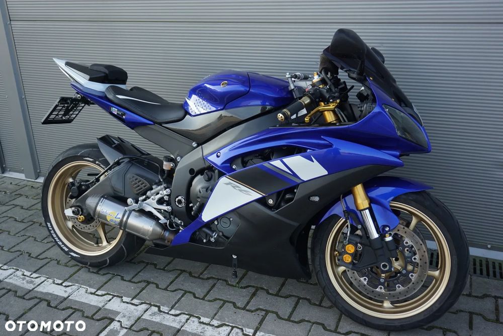 Yamaha YZF - 1