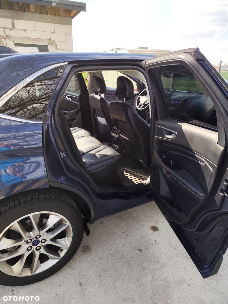 Ford Edge - 8