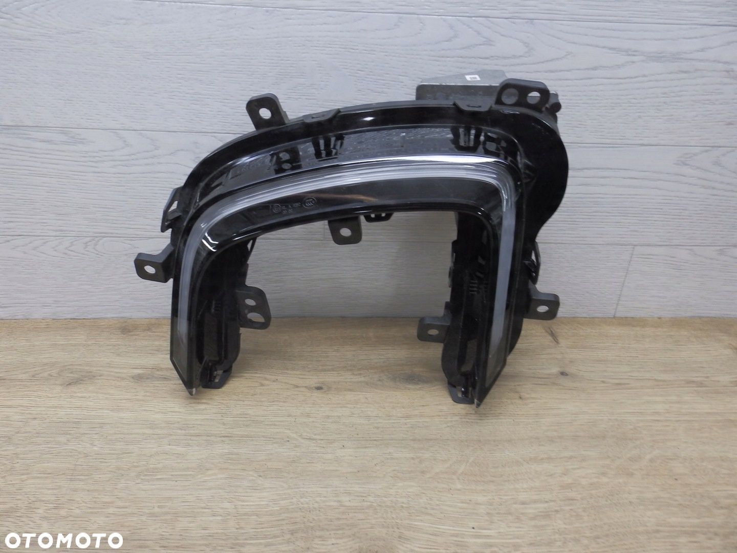 Halogen przedni prawy led DRL VW E-UP lift 12E - 1