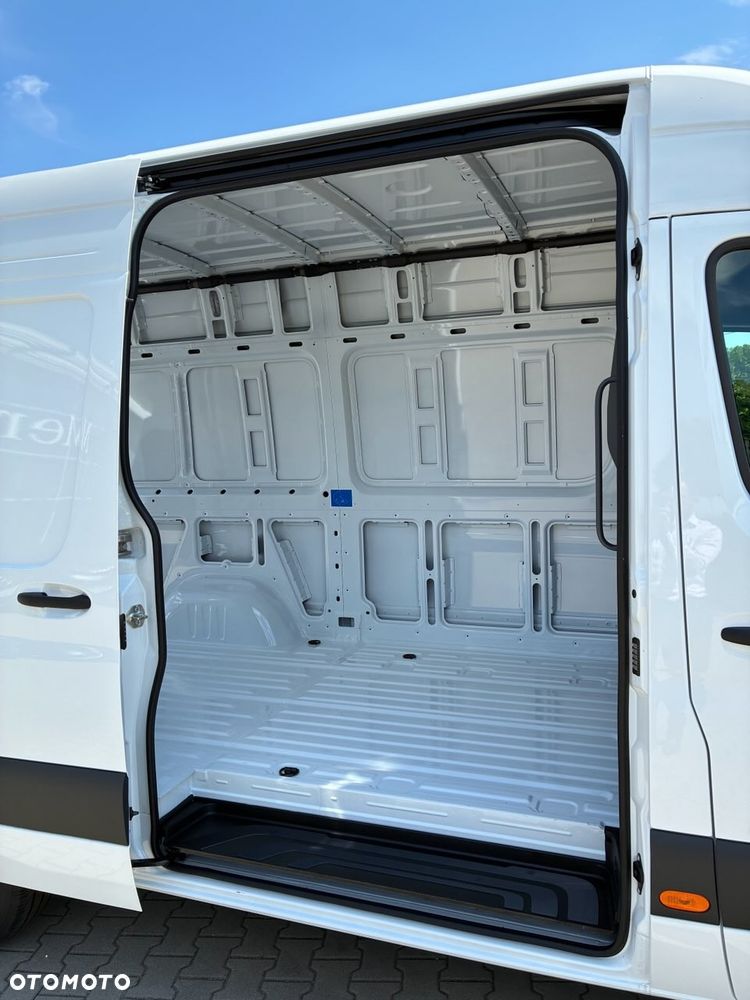 Mercedes-Benz SPRINTER 315 CDI Furgon PRO L2H2 - 17