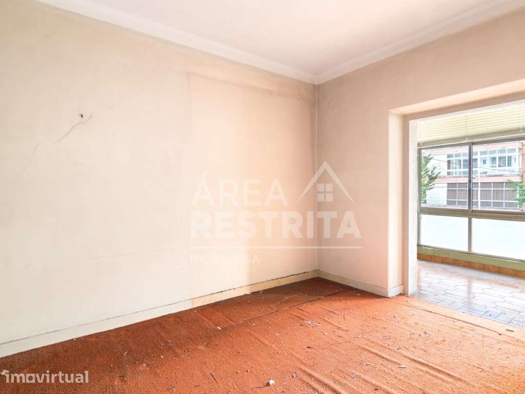 Apartamento T2 Centro Sul Almada - Grande imagem: 2/25