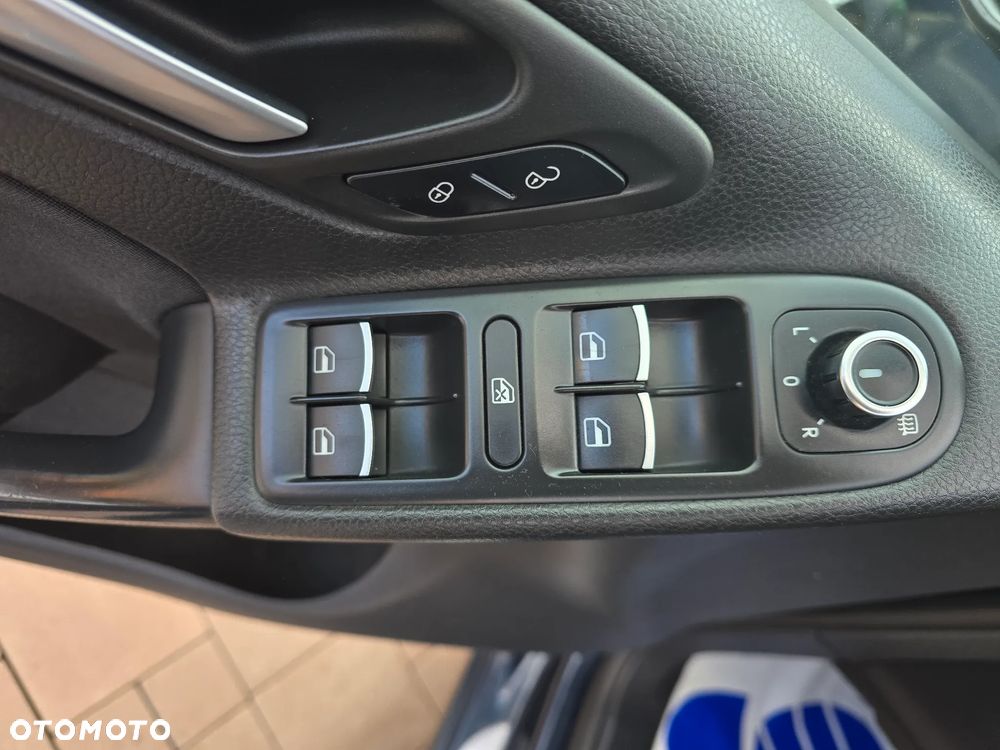 Volkswagen Golf 1.2 TSI Style - 17