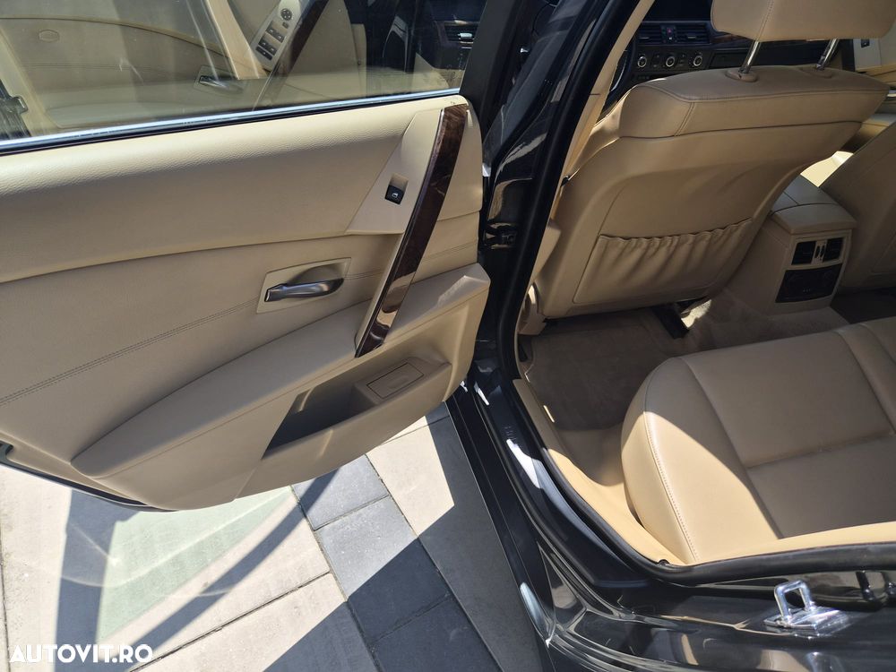 BMW Seria 5 520d - 10