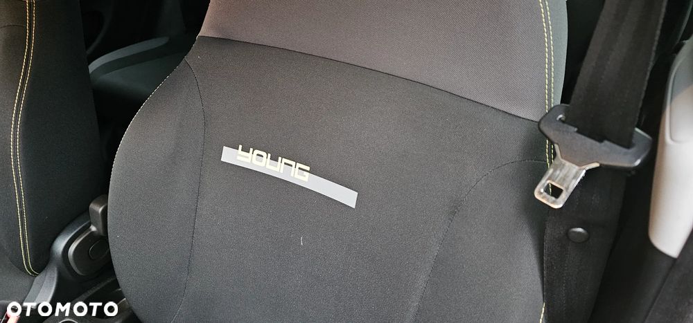 Fiat Panda 1.2 Young - 12