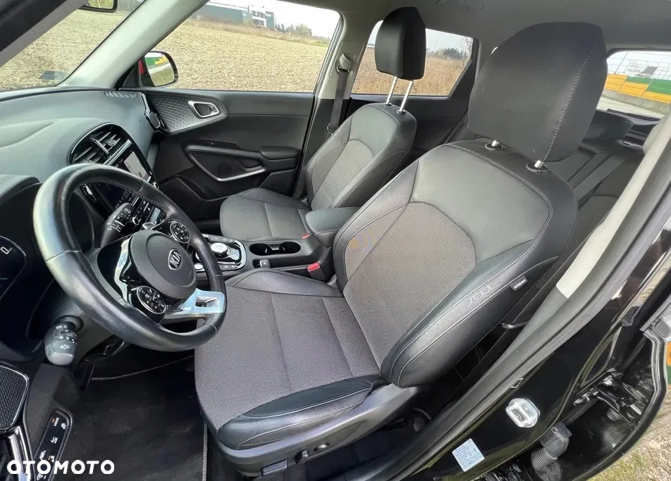 Kia Soul e-Soul 64kWh L - 18