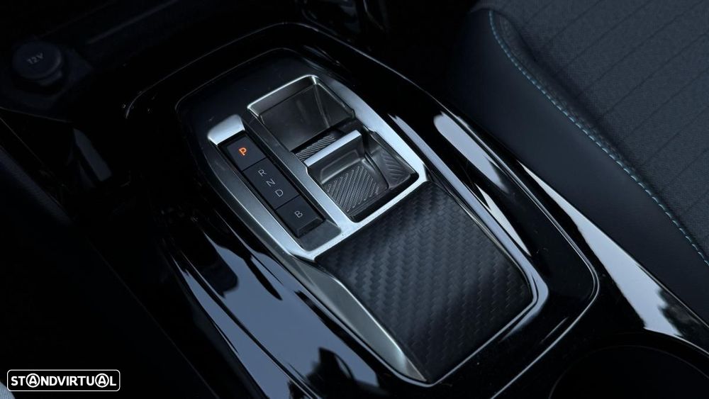 Peugeot e-2008 50 kWh Allure Pack - 16