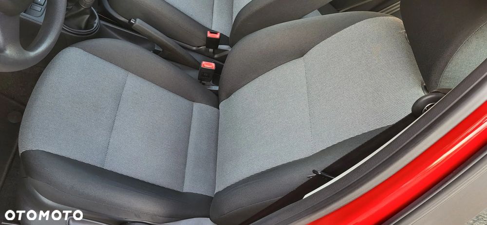 Skoda Fabia 1.2 HTP - 13