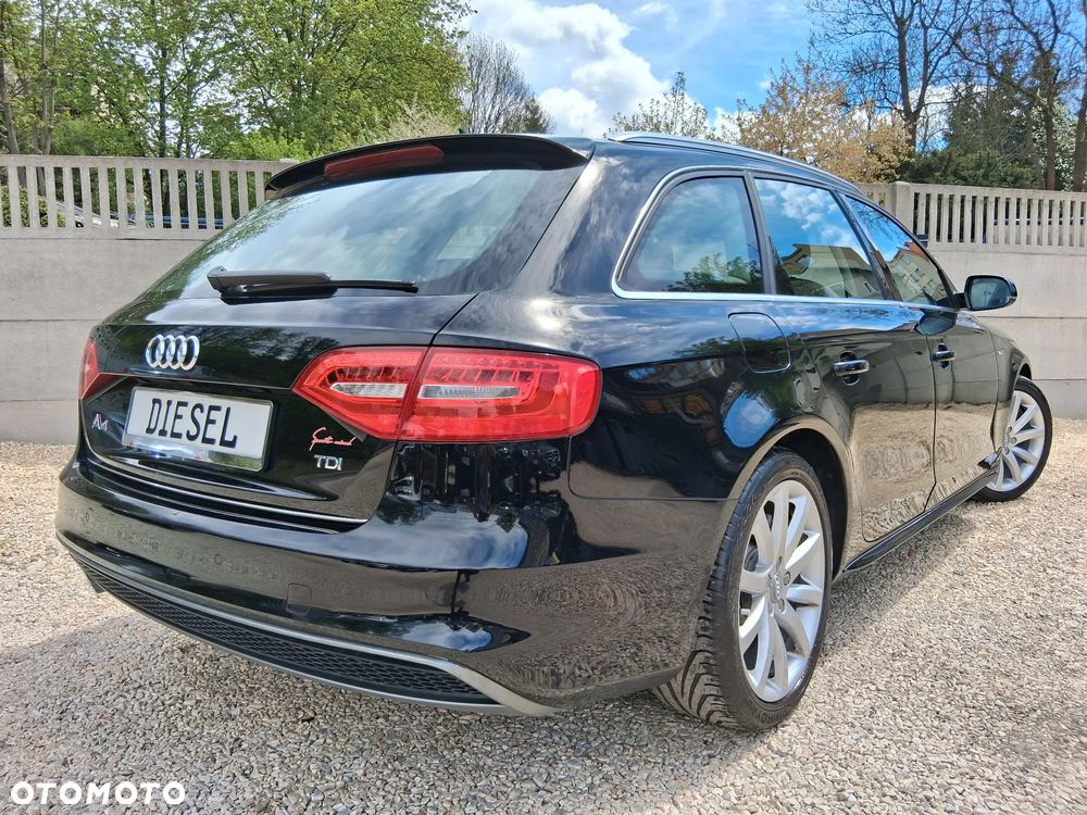 Audi A4 Avant 2.0 TDI DPF S line Sportpaket - 3