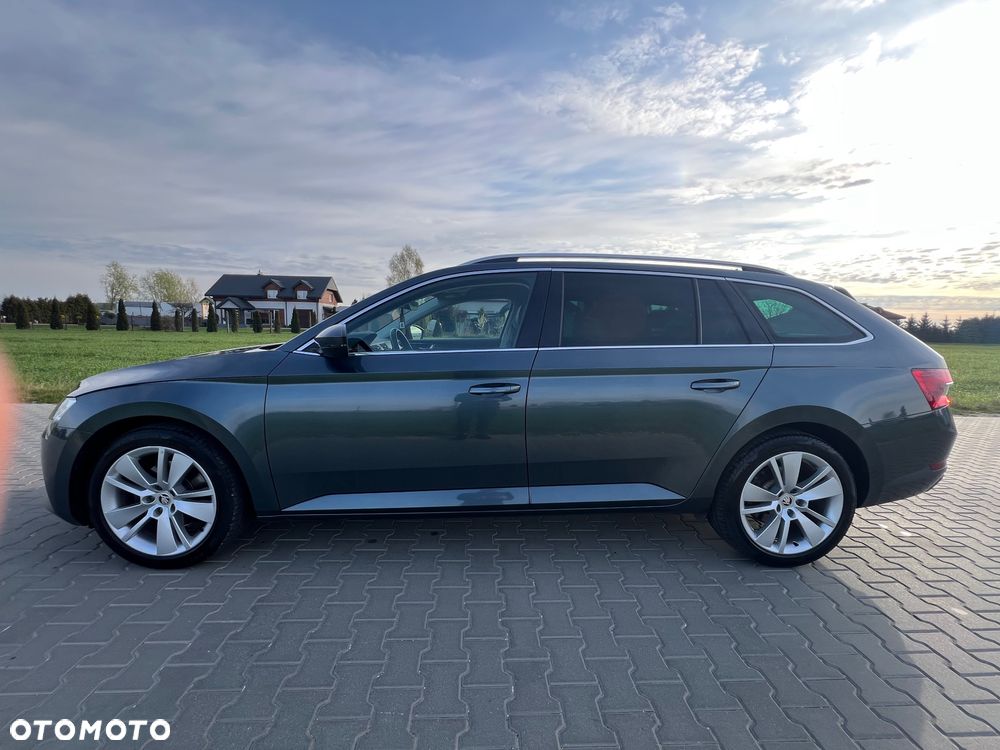 Skoda Superb 2.0 TDI 4x4 DSG Premium Edition - 4