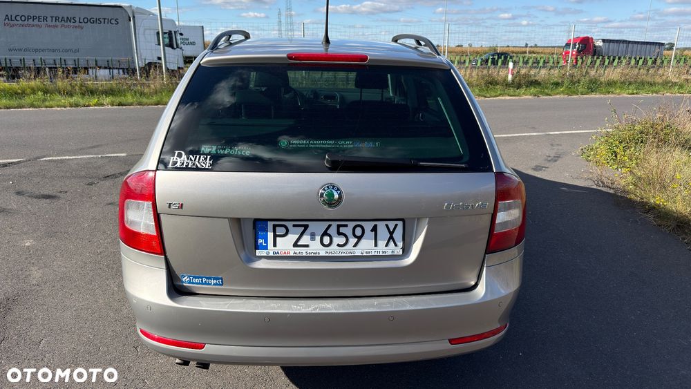 Skoda Octavia 2011 photo 3