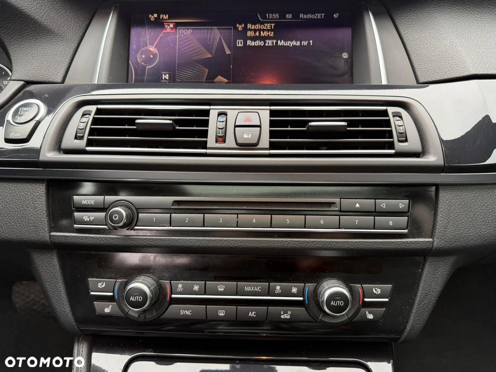 BMW Seria 5 530d xDrive Sport-Aut Luxury Line - 15